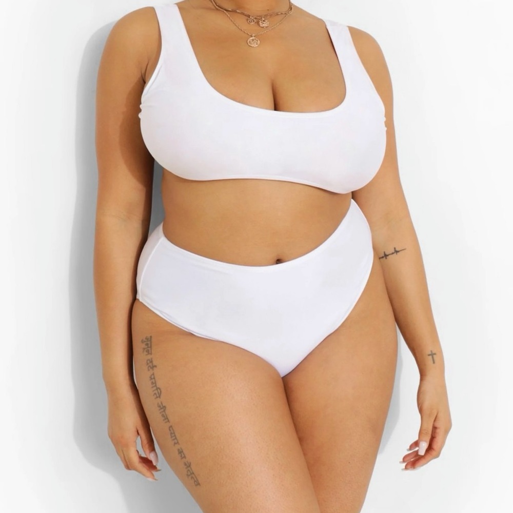 Square neck bikini top